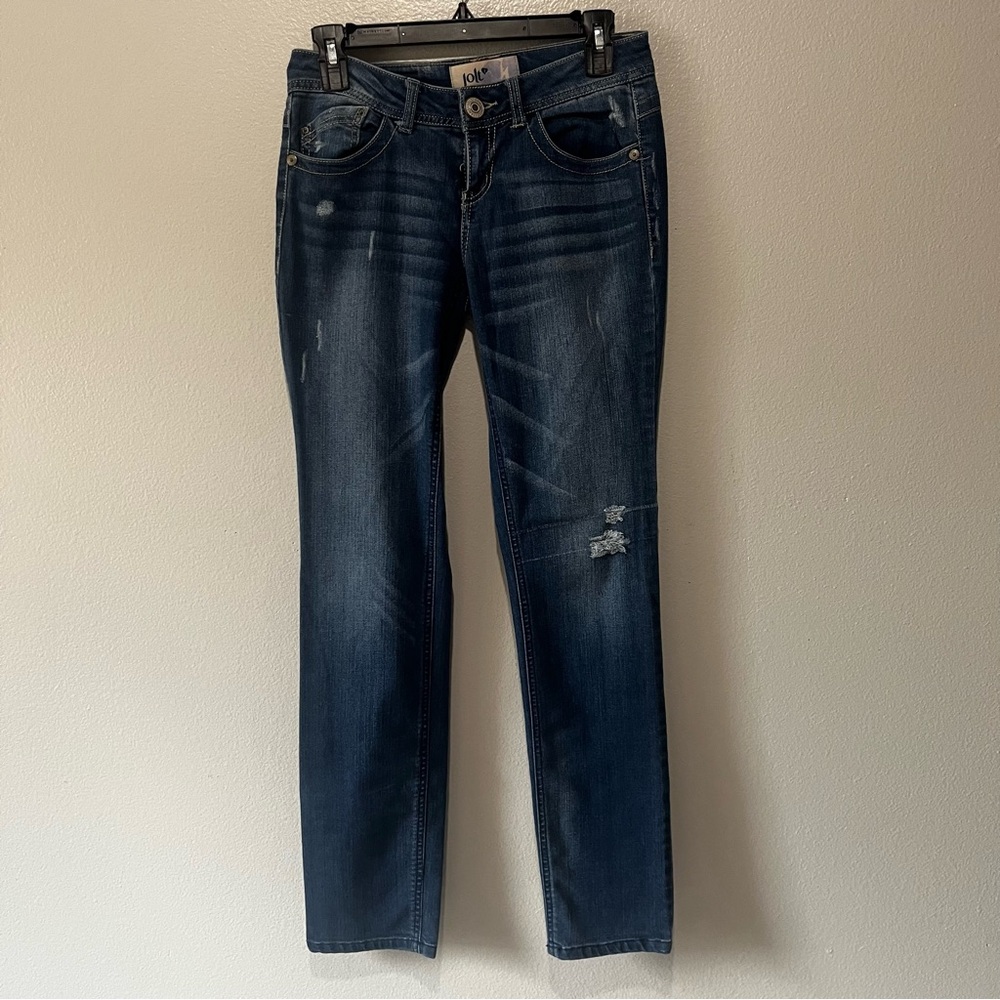 JOLT- Medium wash distressed skinny jeans size 1